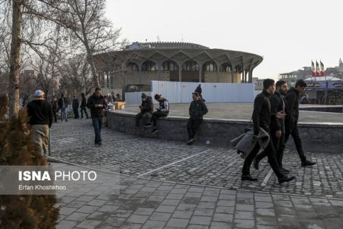 جمع آوری چادرهای اغذیه فروشی غیربهداشتی بوستان دانشجو
